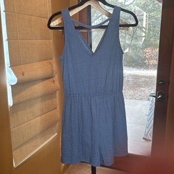 Universal Thread Women's Wrap Front Blue Romper Size XS NWOT - Picture 7 of 10